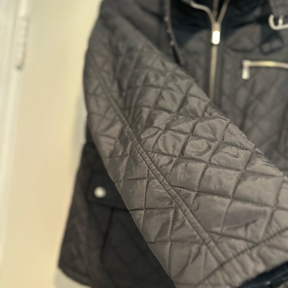 Michael Kors Petite Large Black Quilted Moto Jacket. Double Zip. Cinched Waist - Picture 15 of 16